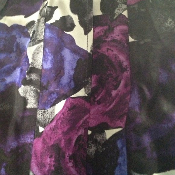 Michael Kors Silk Pleated Floral Skirt w pockets - Picture 4 of 6